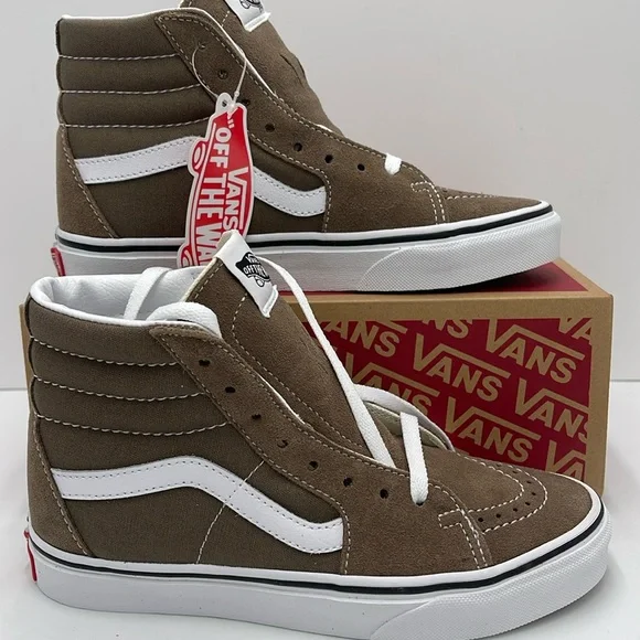 Vans Men’s Sk8-Hi Color Theory Walnut
VN0007NP1NU
Sneakers - Picture 2 of 16